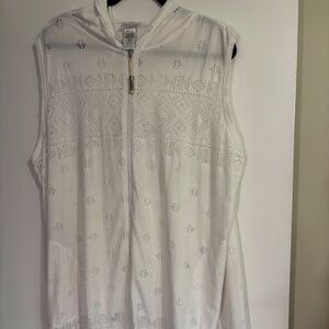 Very cute Hooded eyelet beach cover-up.  White.  2x